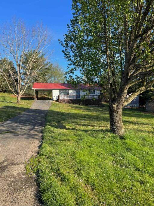 Charming House In Sevierville Family Friendly Quiet Location Close To Wilderness Buitenkant foto